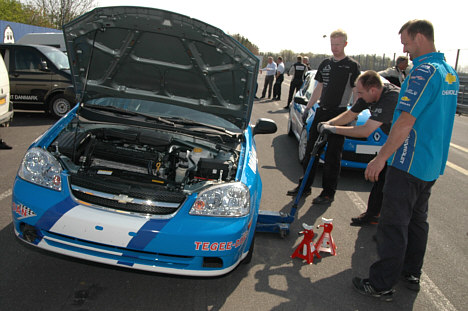Chevrolet gør sin entré i Advan Cuppen, hvor Kim Holmgaard skal køre denne Chevrolet Lacetti.